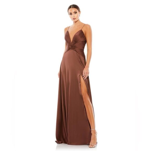 NEW MAC DUGGAL $338 CHOCOLATE TWIST FRONT PLUNGING EVENING GOWN #49085 Size 8 - Picture 11 of 11